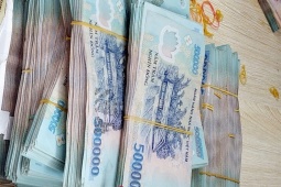 Bất ngờ về lượng tiền người dân mang gửi ngân hàng lấy lãi