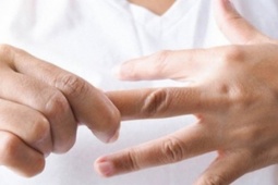3 triệu chứng này xuất hiện trên tay: Coi chừng bệnh mạch vành, đừng chủ quan!