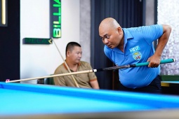 “Dương Quá” làng bi-a ra quân ấn tượng, dàn cơ thủ nữ nhận quà ngày đặc biệt
