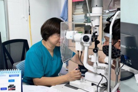 Nữ bác sĩ 30 năm giữ lửa đam mê và câu chuyện ba thế hệ theo ngành Y