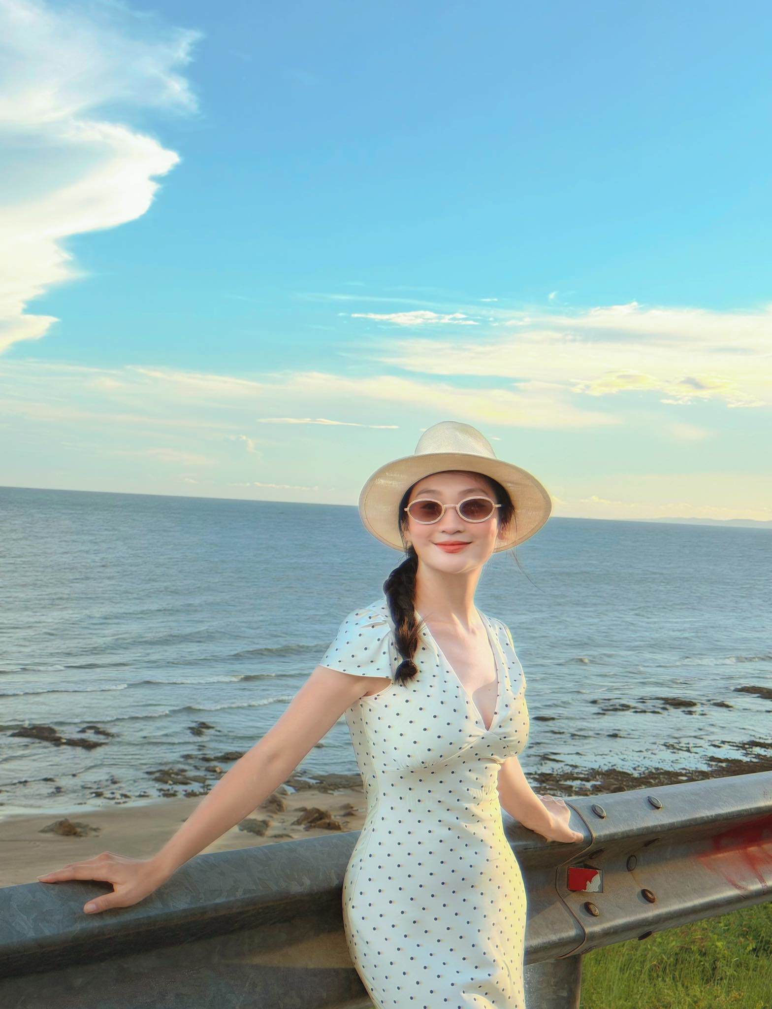 Nữ đại úy "kẹp cổ dân tổ" dịu dàng đến bất ngờ - 11