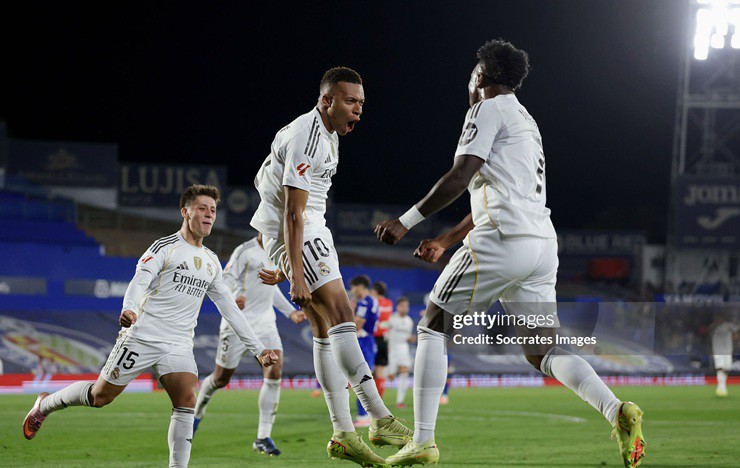 Mbappe đưa Real Madrid trở lại ngôi đầu BXH La Liga