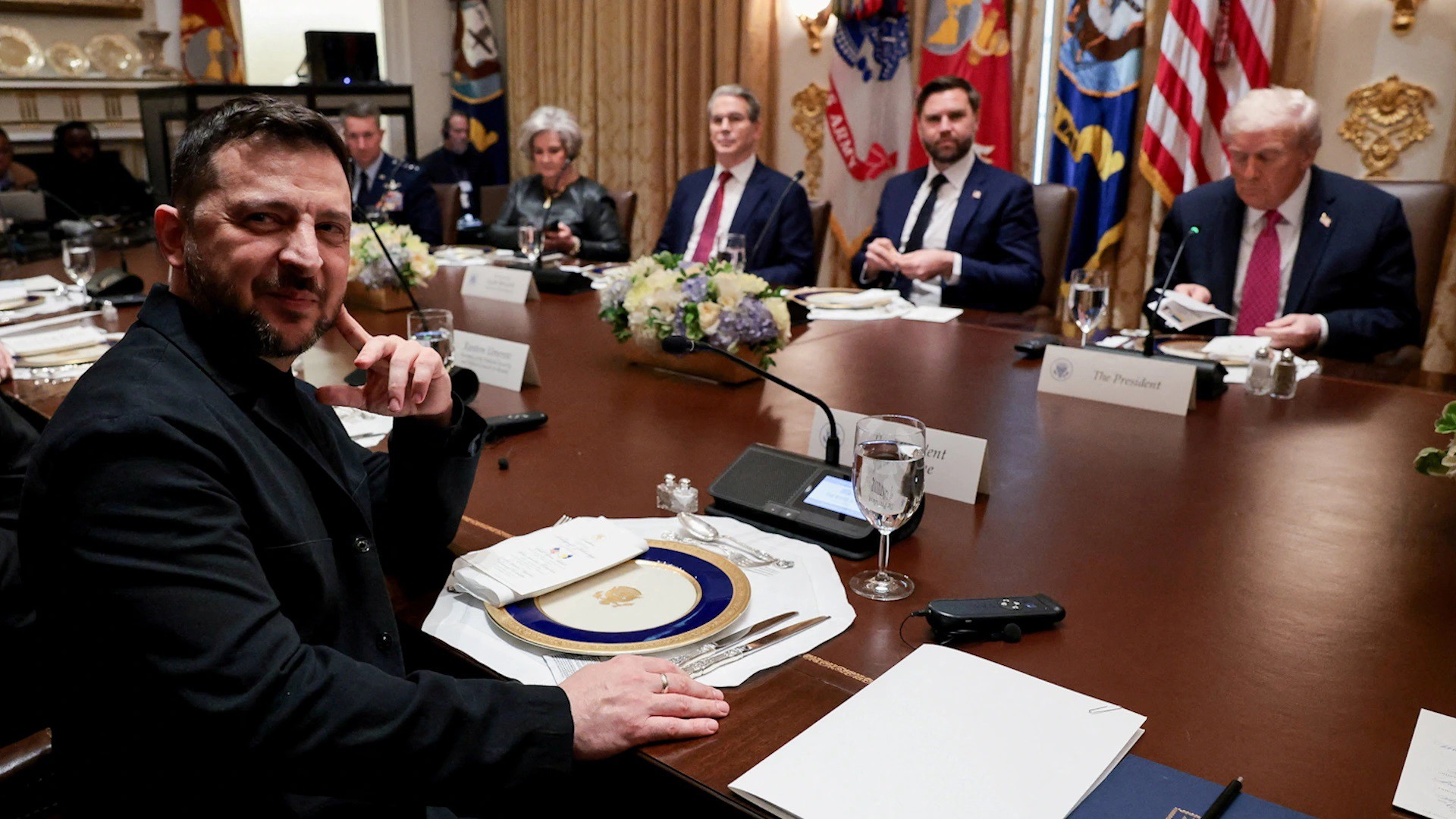 Ông Zelensky gặp ông Trump hôm 17/10 (ảnh: Reuters)