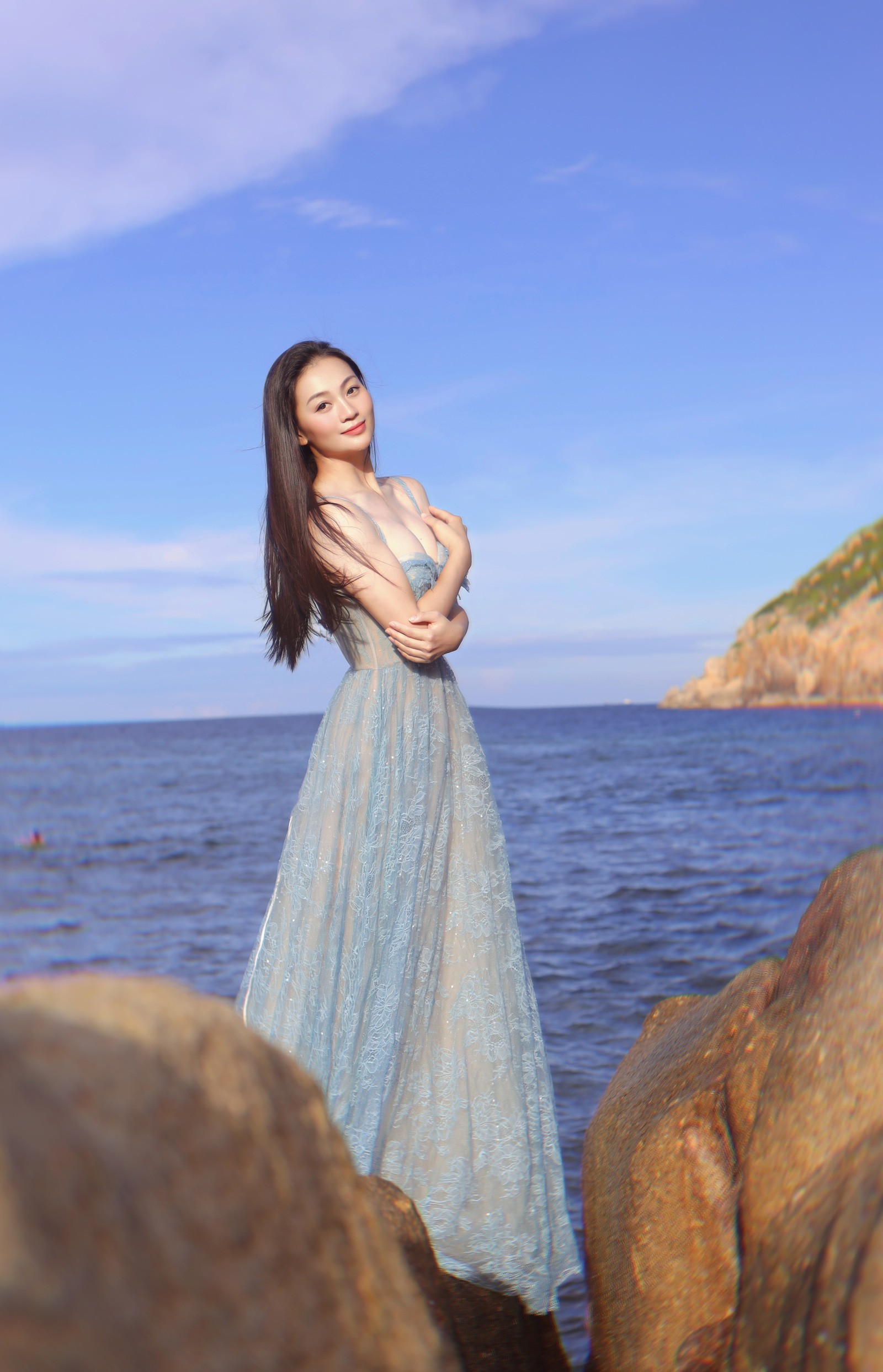 Nữ đại úy "kẹp cổ dân tổ" dịu dàng đến bất ngờ - 7