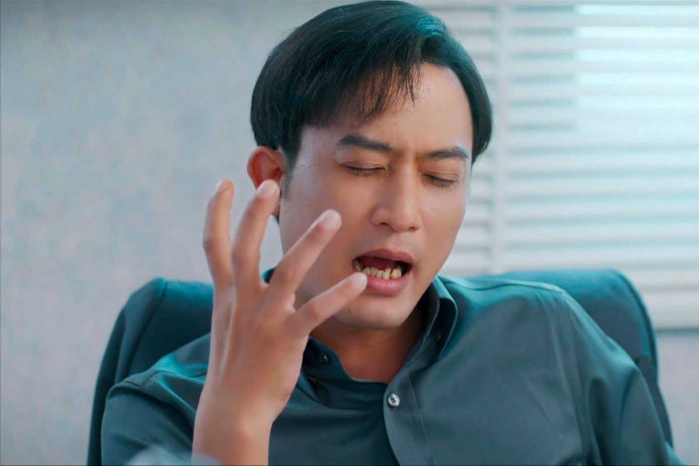 Tạo hình Tổng Giám đốc Hải Đăng của Doãn Quốc Đam không được khán giả yêu thích.