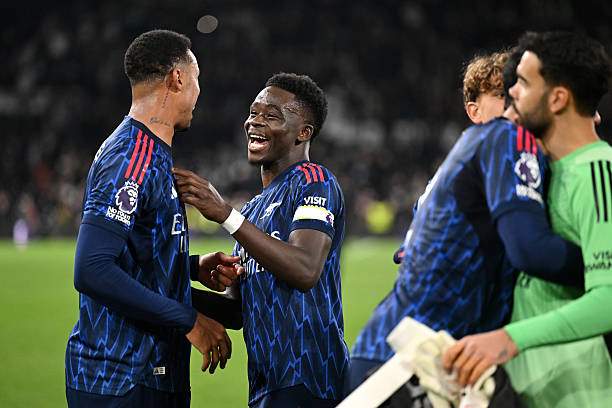 Arsenal đã củng cố ngôi đầu bảng Premier League và họ vẫn đang hoàn hảo ở Cúp C1
