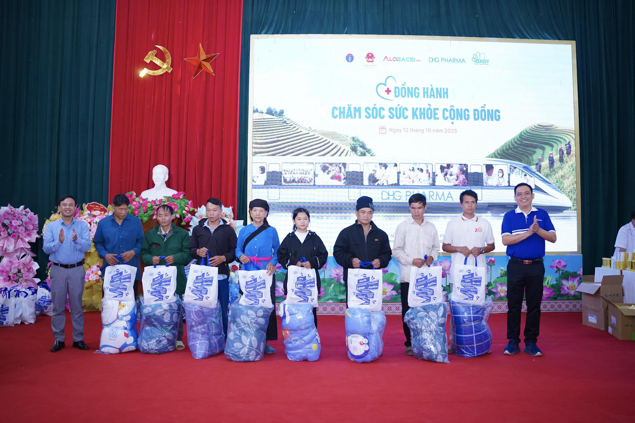 Hành trình DHG Pharma – gieo yêu thương, mang nắng ấm đến Lào Cai - 5