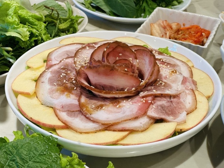 Mọi loại thịt đều có tác dụng nếu sử dụng vừa đủ. Ảnh: Ban Mai