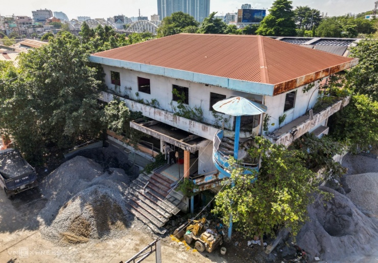 Hiện trạng khu đất 32 ha ở Bến Nhà Rồng sẽ làm công viên - 12