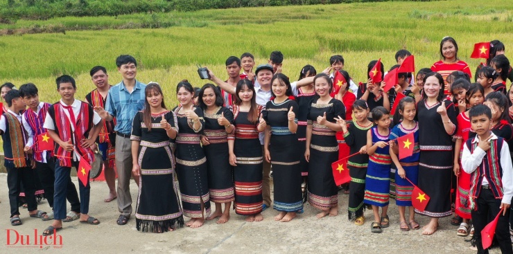 Di sản ruộng bậc thang độc đáo hấp dẫn du khách đến với Măng Ri - 6