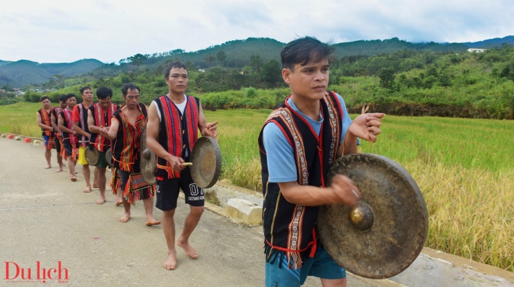 Di sản ruộng bậc thang độc đáo hấp dẫn du khách đến với Măng Ri - 15