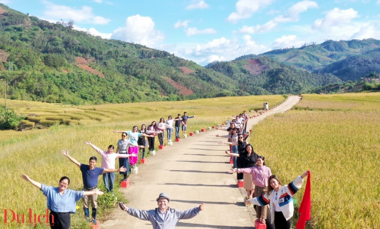 Di sản ruộng bậc thang độc đáo hấp dẫn du khách đến với Măng Ri - 16