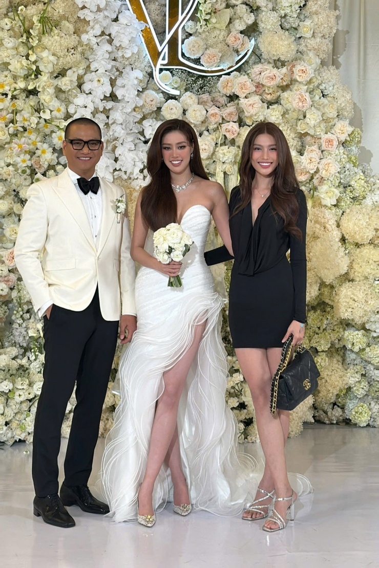 Dự đám cưới hoa hậu Khánh Vân hồi tháng 12/2024, Quỳnh Châu chọn đầm đen tối giản cùng chiếc túi 'ruột'.