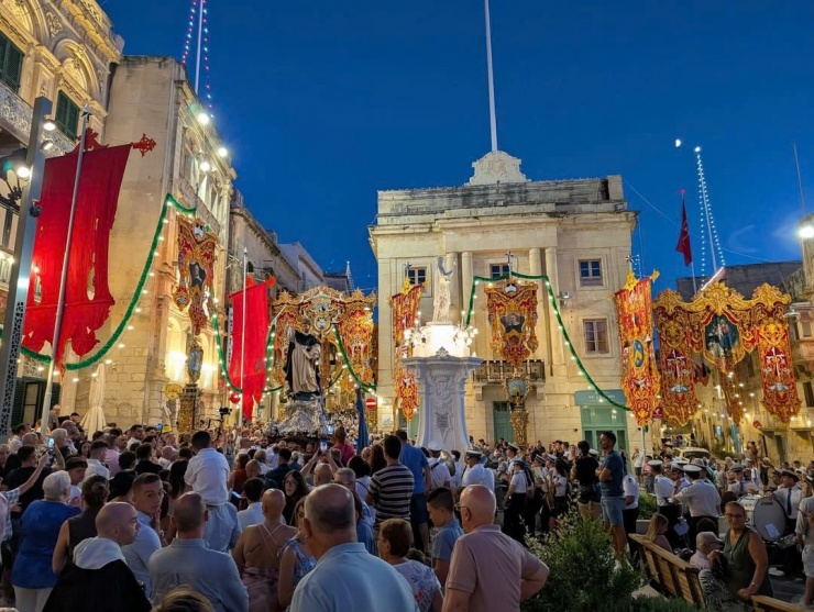 Những lễ hội ánh sáng ấn tượng nhất thế giới - 4