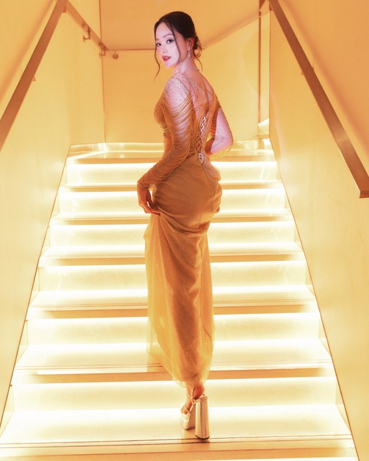 Diễn viên Lan Phương gây ngỡ ngàng vì quá sexy sau ly hôn chồng Tây - 3