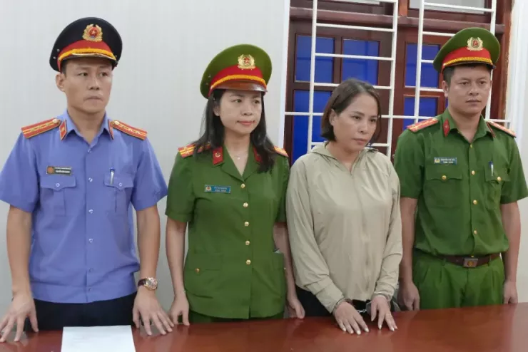 Nữ giám đốc Phan Thị Mai bị khởi tố, bắt tạm giam để điều tra về tội sản xuất, buôn bán hàng giả là thực phẩm