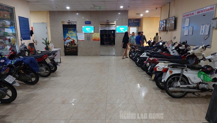 Sợ ngập, chủ xe BMW ở Đà Nẵng nghĩ ra cách ‘độc lạ’ để bảo vệ xế cưng - 3