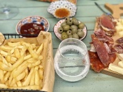 Ngày càng nhiều người tử vong vì ung thư đại trực tràng, bác sĩ khuyên 3 không