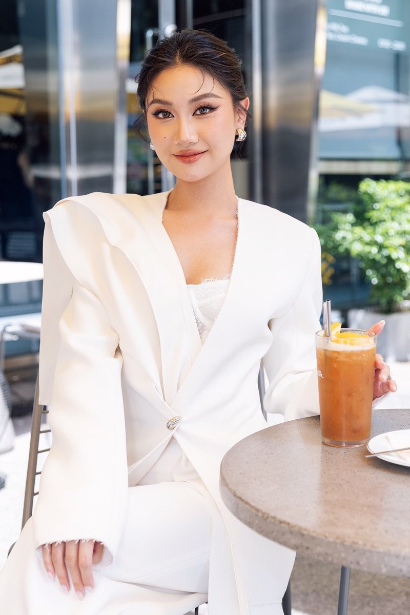 Hoa hậu Phương Linh.