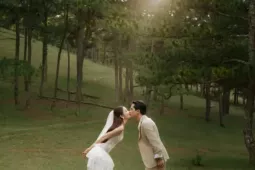 Á hậu Quỳnh Châu tiếp tục 'xả' ảnh cưới cực thơ tại Đà Lạt