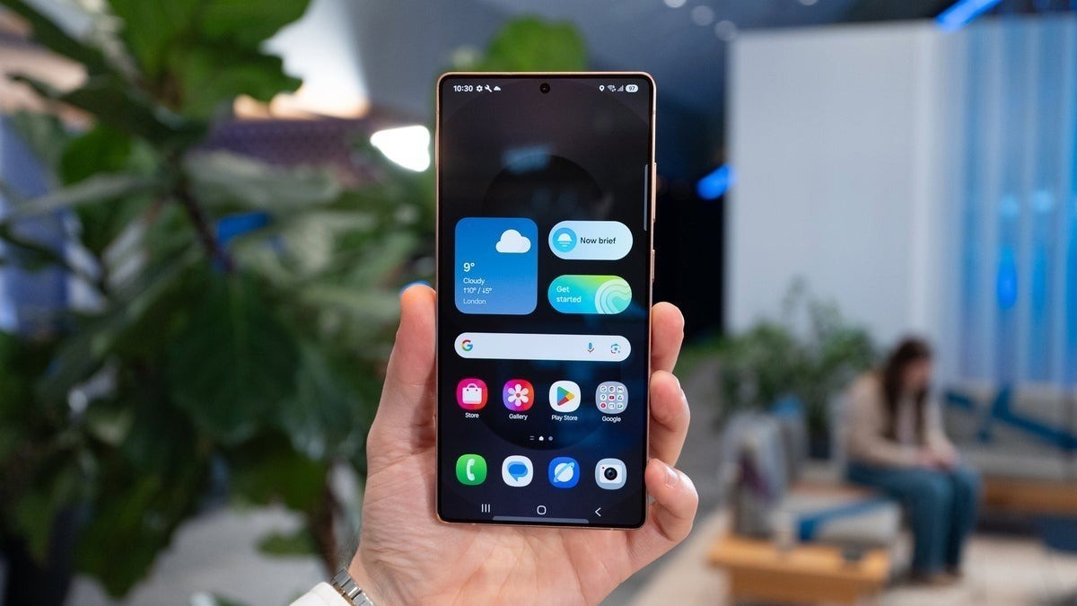 Galaxy S26 Ultra dự kiến sẽ trang bị tấm nền OLED M14