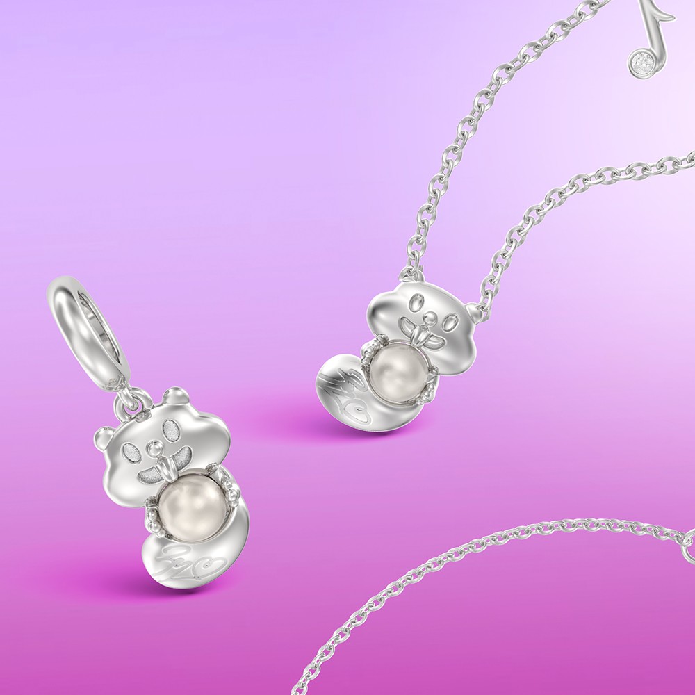 Bộ sưu tập Ngọc Trai Nhỏ được lấy cảm hứng từ những câu chuyện yêu thương mà PiFam gửi tặng chàng “Hải Ly”. Ảnh: STYLE by PNJ.