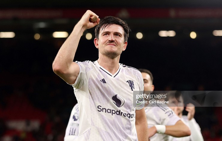 Peter Schmeichel cho rằng Maguire xứng đáng đeo băng đội trưởng MU