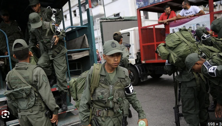 Caracas đang tận dụng căng thẳng này để củng cố đoàn kết nội bộ, trong bối cảnh nền kinh tế vẫn khó khăn do lệnh trừng phạt. Caracas đang tận dụng căng thẳng này để củng cố đoàn kết nội bộ, trong bối cảnh nền kinh tế vẫn khó khăn do lệnh trừng phạt.