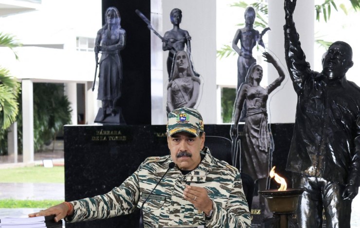 Hình ảnh hàng triệu dân quân luyện tập, cùng các tuyên bố mạnh mẽ của Tổng thống Maduro, được truyền thông quốc gia phát đi liên tục nhằm khơi dậy tinh thần yêu nước và củng cố vị thế của chính phủ. Hình ảnh hàng triệu dân quân luyện tập, cùng các tuyên bố mạnh mẽ của Tổng thống Maduro, được truyền thông quốc gia phát đi liên tục nhằm khơi dậy tinh thần yêu nước và củng cố vị thế của chính phủ.