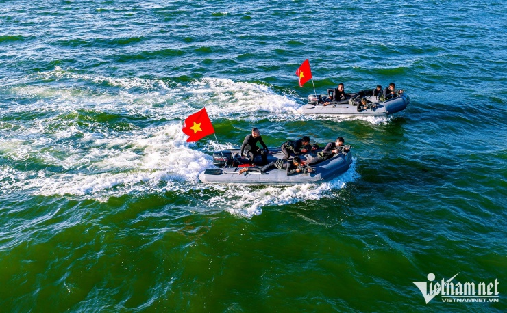 Đặc công hải quân luyện đột kích đường biển Đà Nẵng như phim hành động - 1