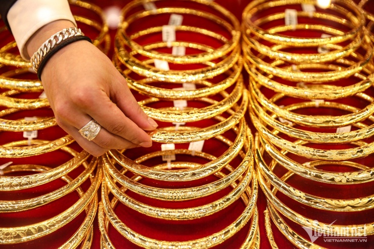 Giá vàng thế giới giảm kỷ lục: Cắt đứt chu kỳ tăng hay đợt ‘nghỉ ngơi’ tạm thời? - 1