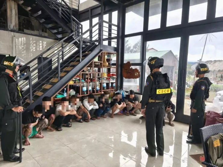 30 người có biểu hiện sử dụng ma túy, trong đó có 28 người qua test nhanh dương tính, trong tiệc sinh nhật tại một homestay ở Măng Đen.