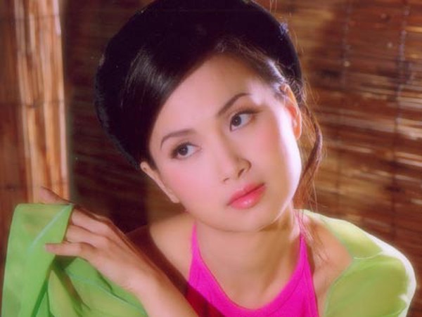 Hình ảnh Hà Phương khi còn hoạt động ở Việt Nam.