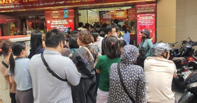 Giá vàng ngày 22/10: Cắm đầu giảm sâu, loạt tiệ...