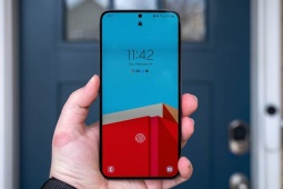 Vừa lên kệ được 3 tuần, One UI 8.0 cho Galaxy S23 bị hoãn không rõ lý do
