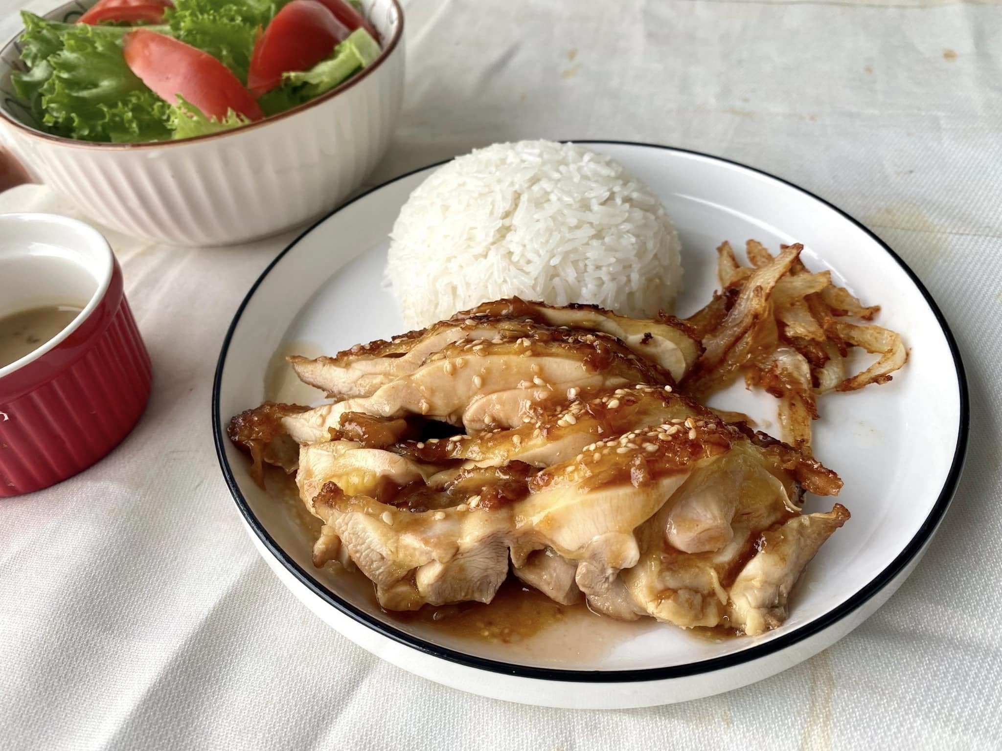 Cơm gà&nbsp;teriyaki làm theo cách này đậm vị, thịt mềm mọng ăn siêu ngon!