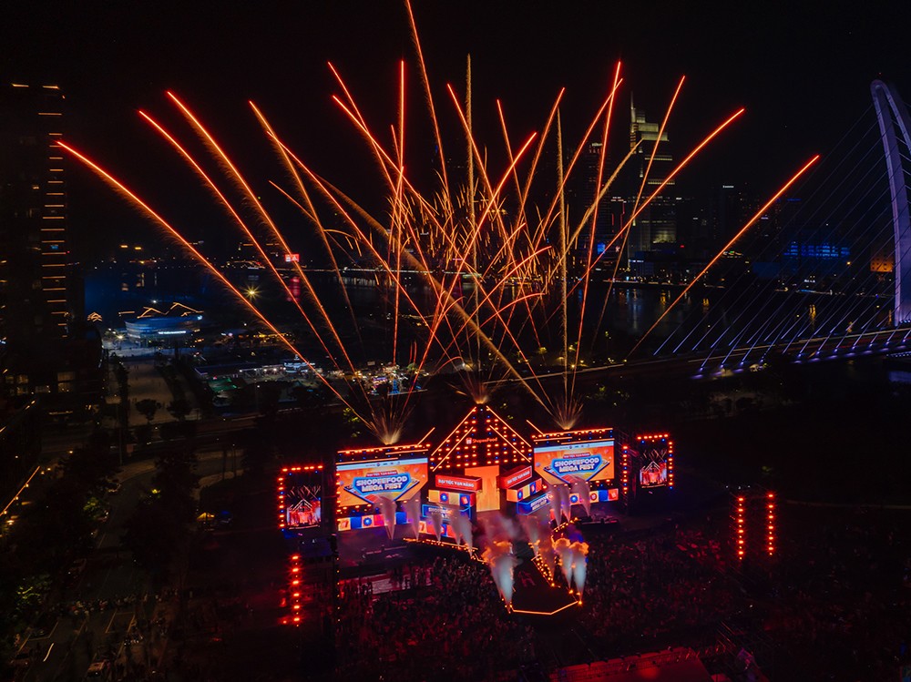 ShopeeFood Mega Fest biến Công viên Sáng tạo (TP.HCM) thành “đại tiệc vạn năng”, nơi ẩm thực - giải trí hội tụ và sôi động - 5