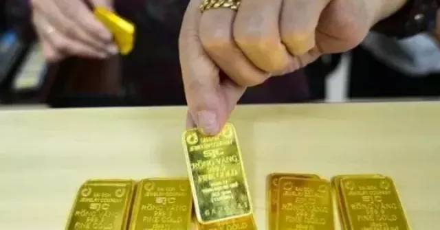 Giá vàng giảm mạnh không tưởng