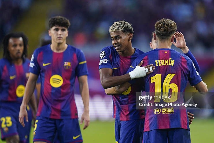 Các CĐV không khỏi mừng rỡ khi Cúp C1 có nhiều bàn thắng