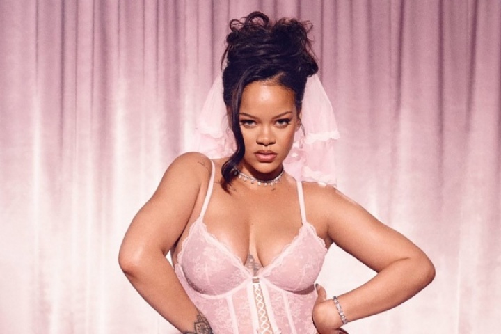 Rihanna lỗ 36 triệu USD vì dự án thời trang hợp tác LVMH