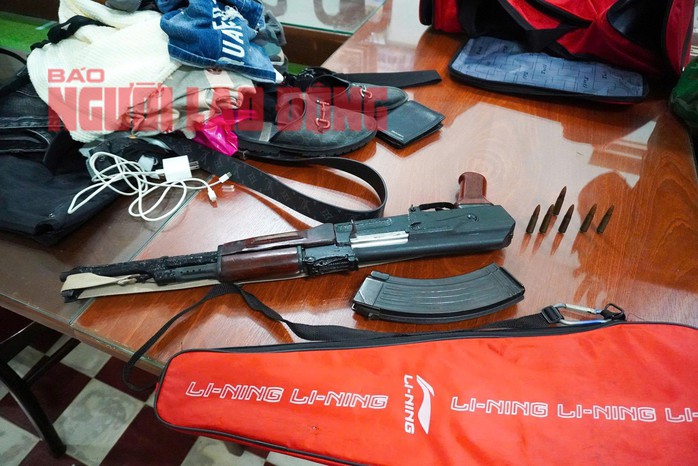 Tây Ninh: Bắt giữ đối tượng giấu "hàng nóng" trong túi đựng vợt cầu lông - 2