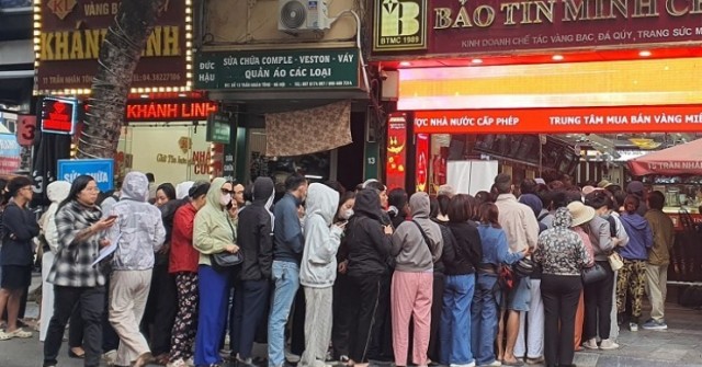 Giá vàng chiều 23/10: Hồi phục sau cú giảm sâu,...