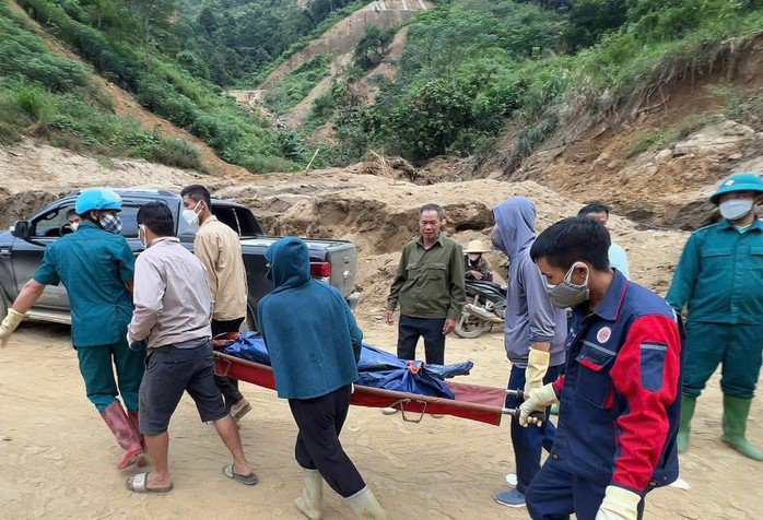 Thi thể ông P.V.T. được tìm thấy vào chiều 23-10. Ảnh: Công an cung cấp