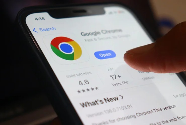 Apple cho rằng người dùng iPhone không nên cài đặt Chrome.