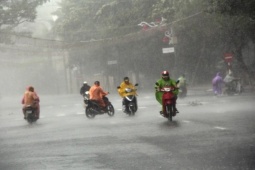 Những nơi sẽ hứng mưa to như trút nước trong ngày hôm nay do ảnh hưởng của bão số 12