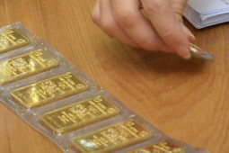 Kinh doanh - Giá vàng tăng sốc, doanh nghiệp vàng làm ăn ra sao?