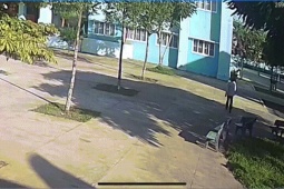 Giáo dục - du học - Thầy giáo bóp cổ đồng nghiệp ở Đắk Lắk đối diện hình thức kỷ luật nào?