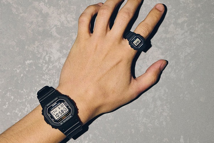 G-Shock Nano đủ nhỏ để đeo trên ngón tay.