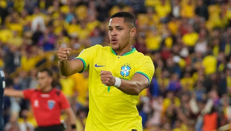 Vitor Roque ưu tiên được thi đấu thường xuyên để đảm bảo một suất tham dự World Cup 2026