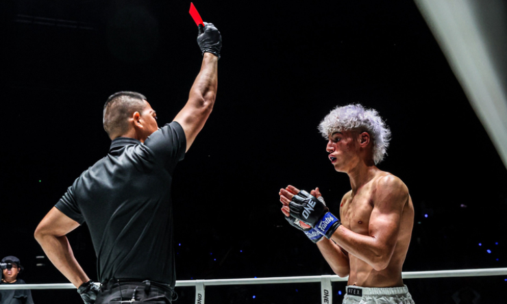 Abdessamie Rhenimi hiểu rõ vì sao mình phải nhận thẻ đỏ và bị xử thua